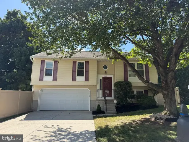 1307 Roundhouse Ct, Severn
