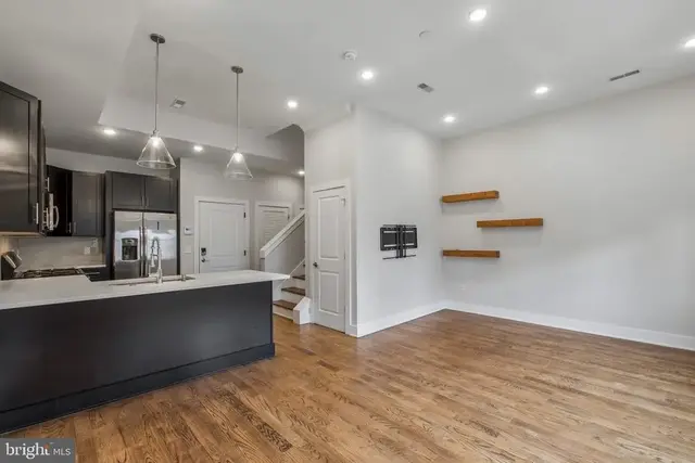 959 Shackamaxon St #3, Philadelphia