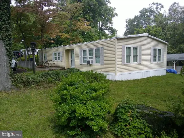 2 Brandy Way, Quakertown