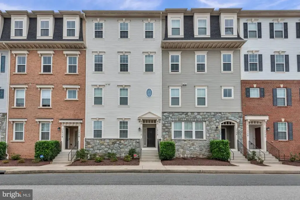 1712 Fieldstone Ct, HANOVER