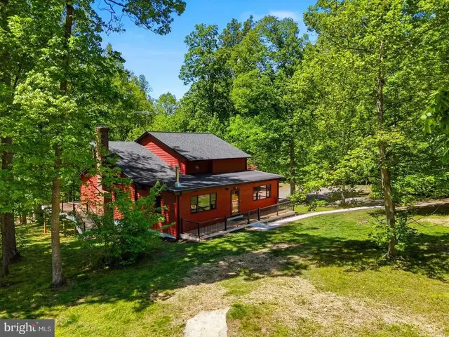 12638 Walnut Ln, Culpeper