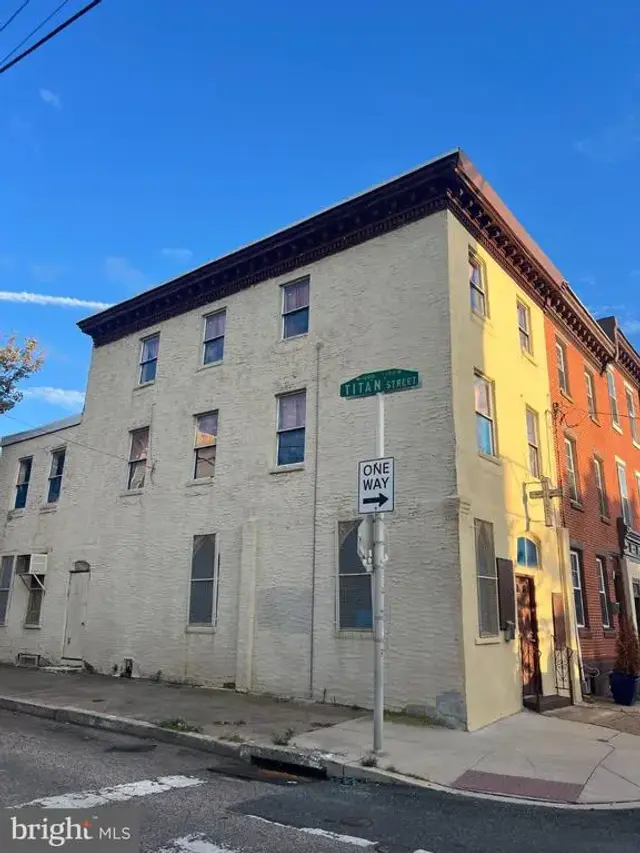 1243 S 17th St, Philadelphia