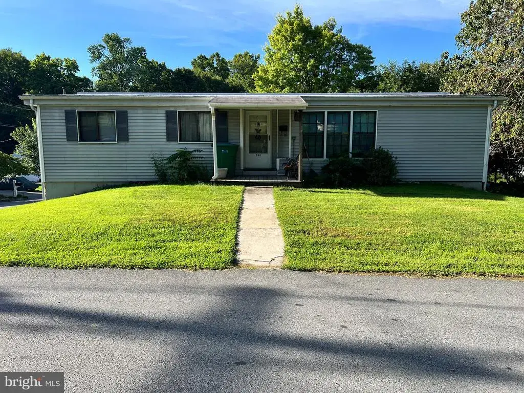 598 E Hazel Ave, MARIETTA