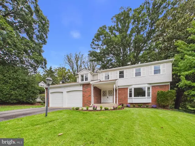 1309 Forestwood Dr, Mclean