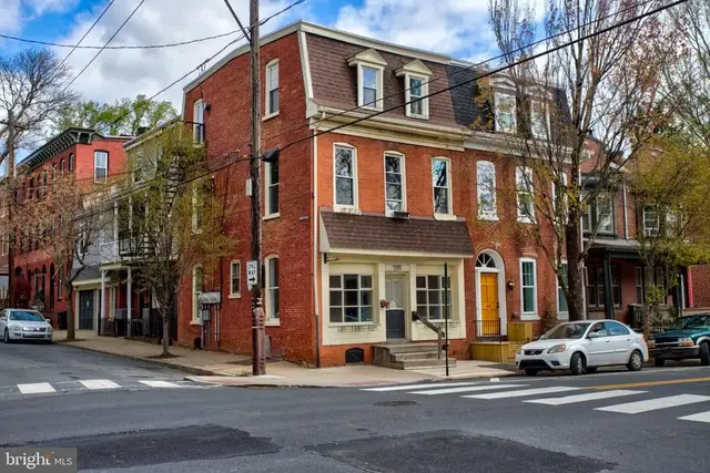 429 W Lemon St, Lancaster
