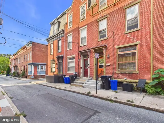 1611 Susquehanna St, Harrisburg