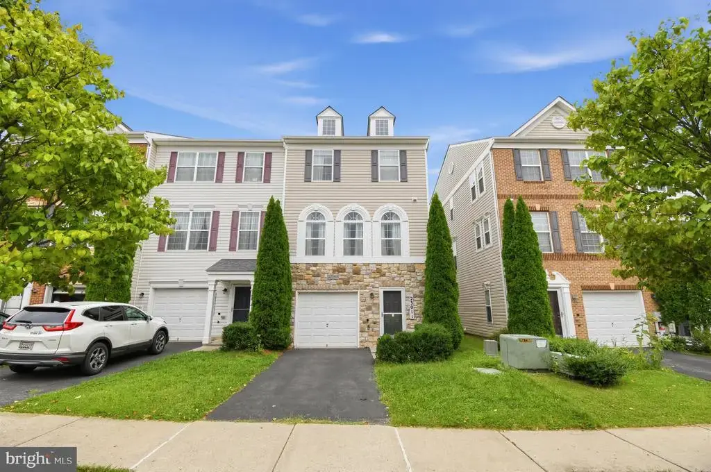 23011 Heath Aster Way, CLARKSBURG