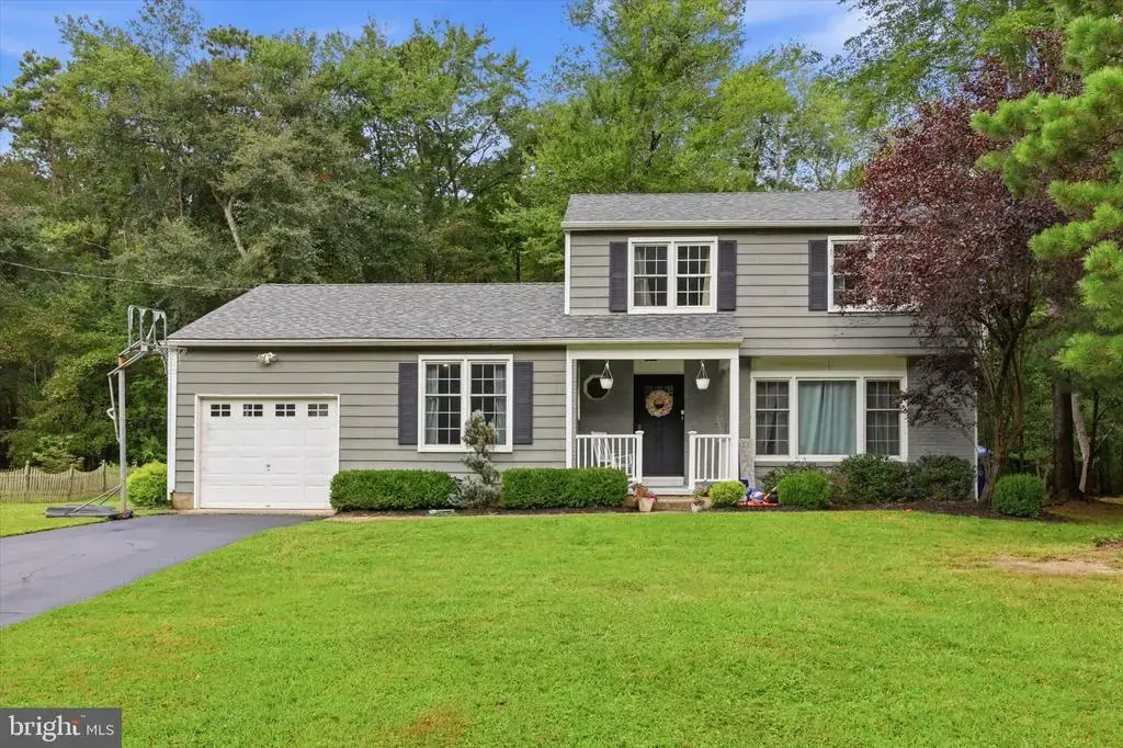 107 Pine Blvd, MEDFORD