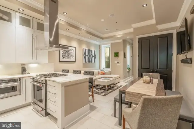 2464 Ontario Rd Nw #1, Washington