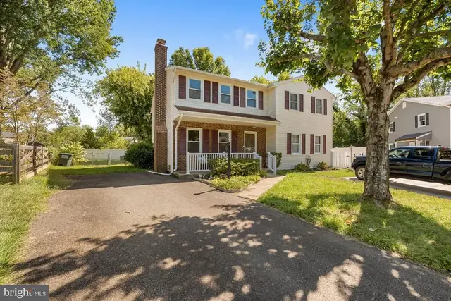 5277 Miles Ct, Woodbridge