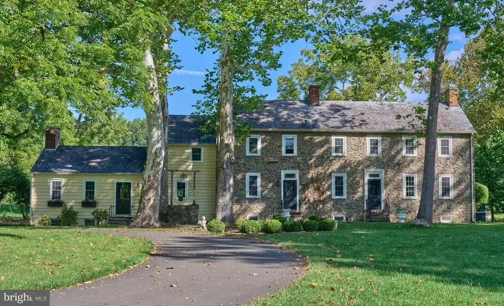 102 Pintail Pt, NEW HOPE