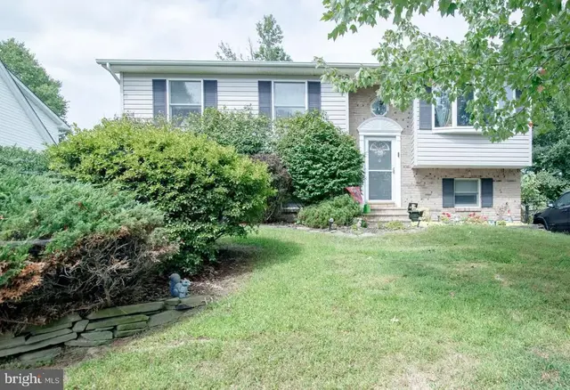 19 White Birch Dr, North East