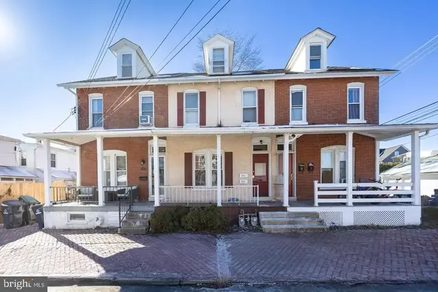 316 Lincoln Ave #2, Phoenixville