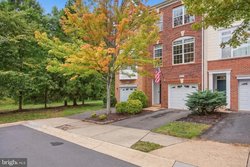 20437 Chetwood Ter, ASHBURN