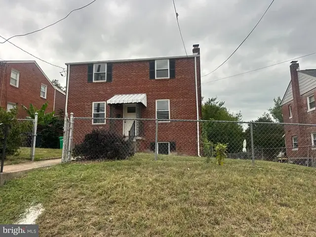818 Chillum Rd, Hyattsville