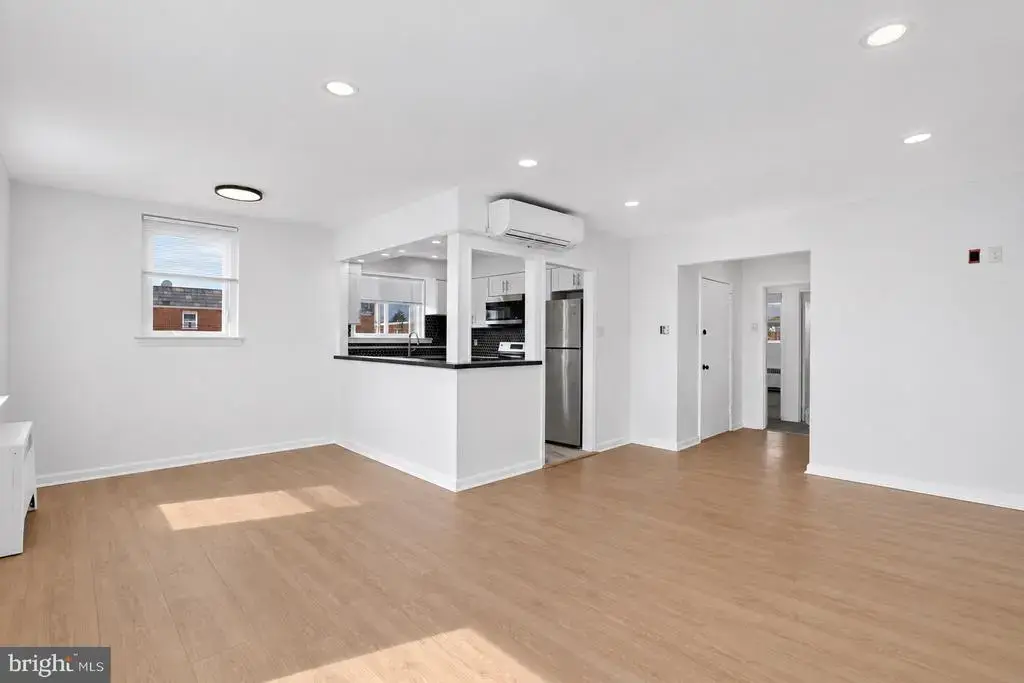 1301 E Johnson St #2nd Floor, PHILADELPHIA