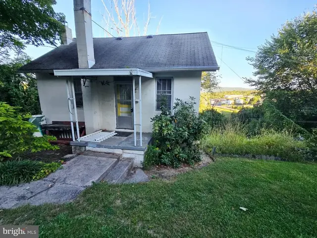 523 Princeton St, Cumberland