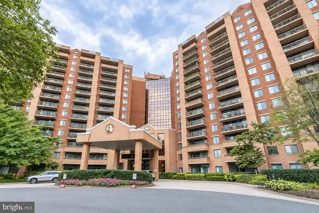 2230 George C Marshall Dr #1000, Falls Church