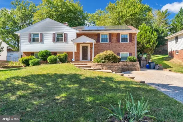 12328 Pretoria Dr, Silver Spring