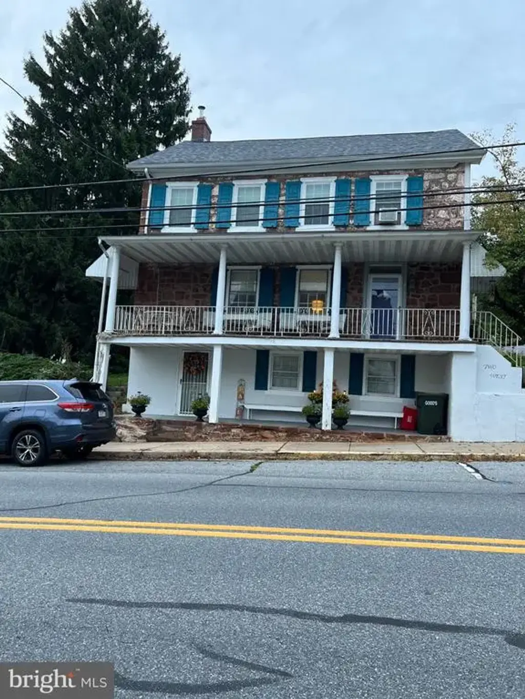 2 Main St W, ADAMSTOWN