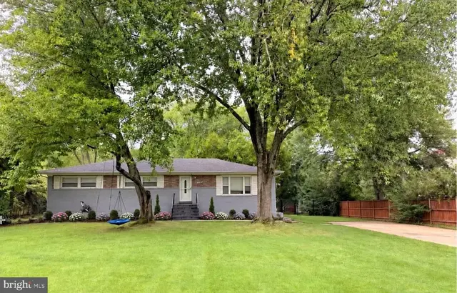 10807 Hill Top Dr, Fort Washington