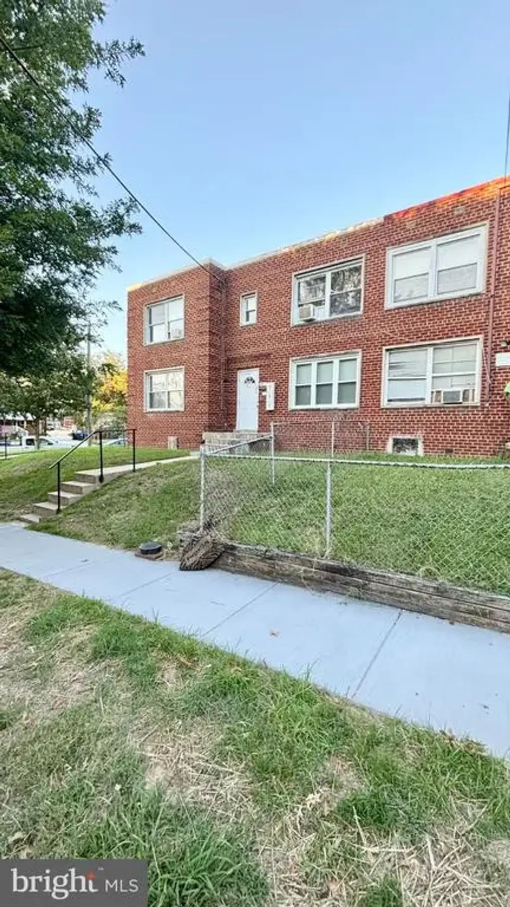 400 Chaplin St Se, WASHINGTON