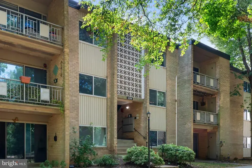 12204 Braxfield Ct #240, ROCKVILLE