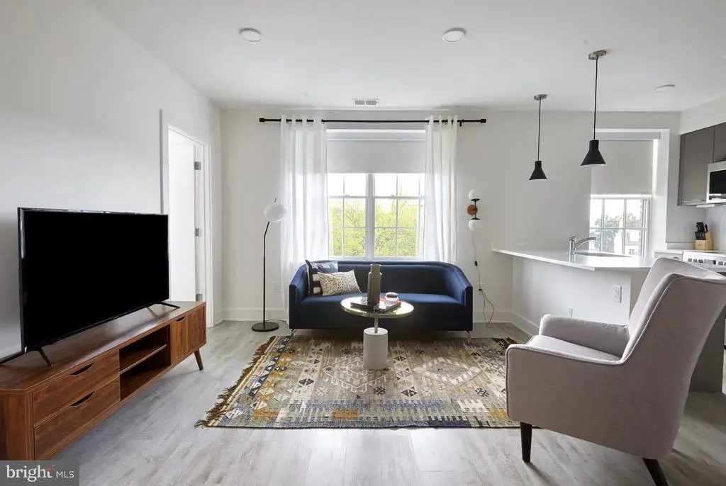 816 Potomac Ave Se #201, WASHINGTON