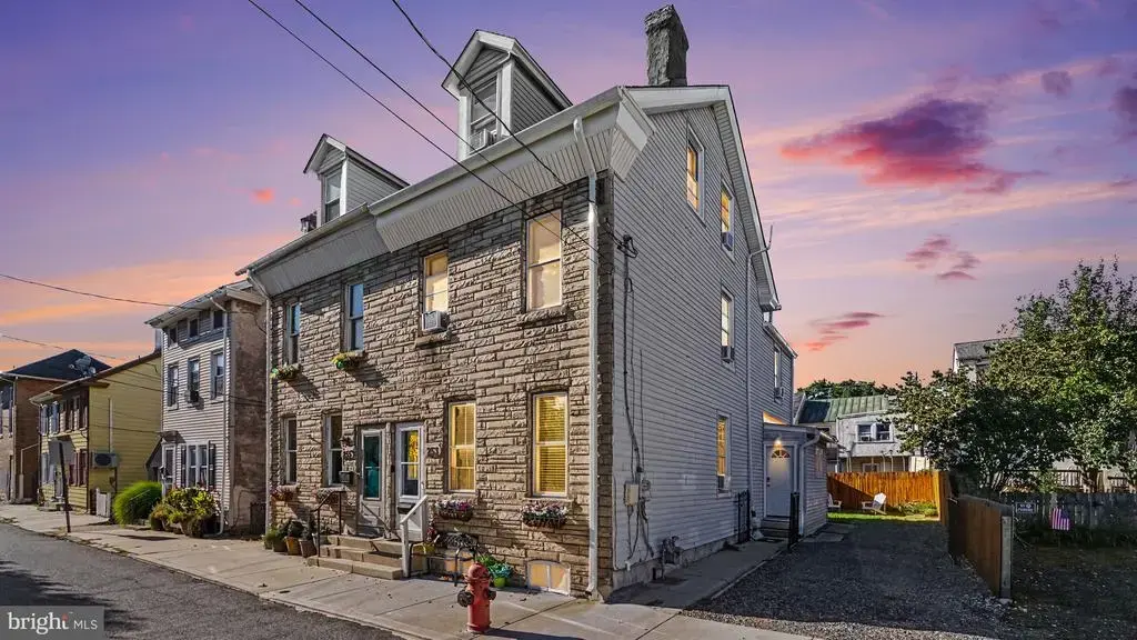 253 Walnut St, PHOENIXVILLE