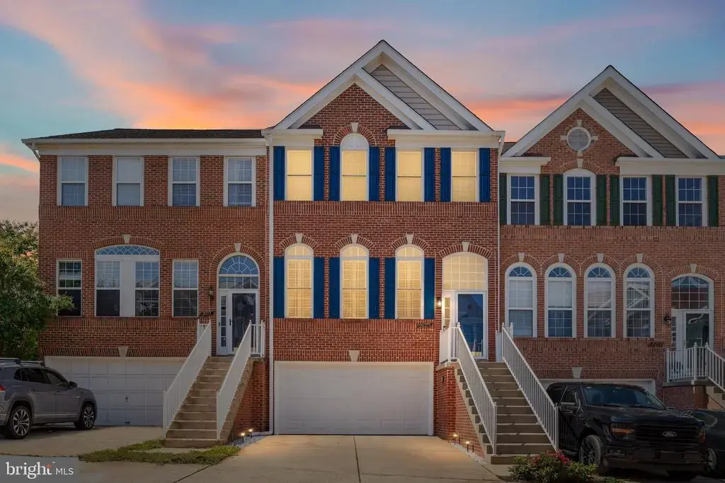 21271 Victorias Cross Ter, ASHBURN