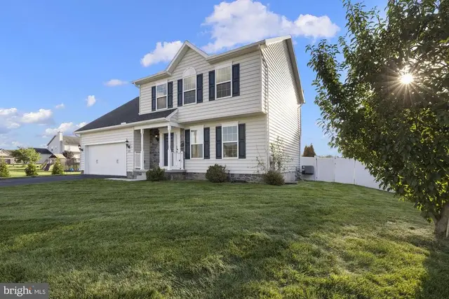 320 Friendly Dr, Hanover