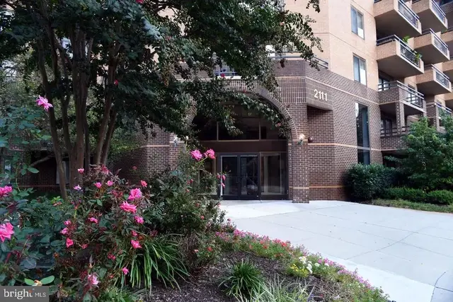 2111 Wisconsin Ave Nw #101, Washington