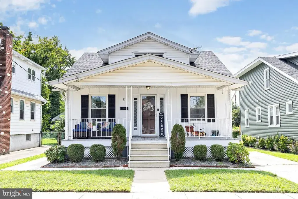 12 Moore Ave, BARRINGTON
