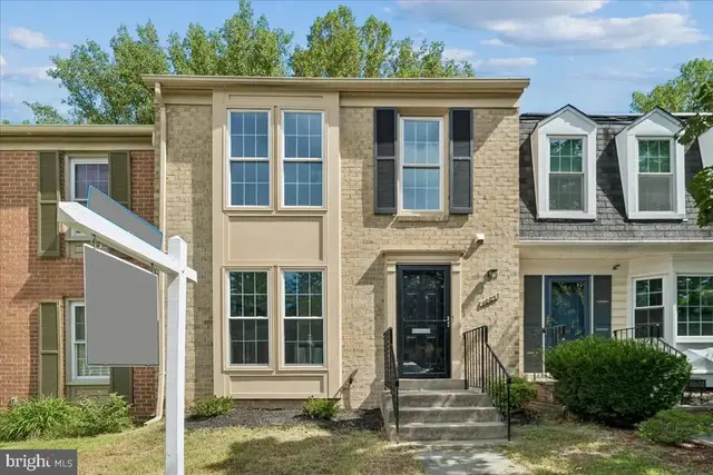 10057 Maple Leaf Dr, Montgomery Village