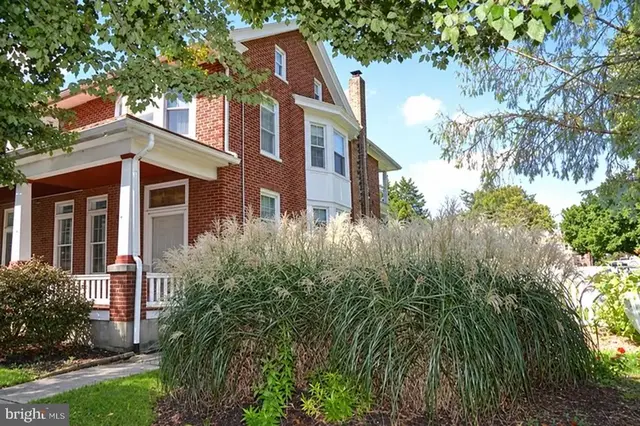 222 N 6th St, Denver
