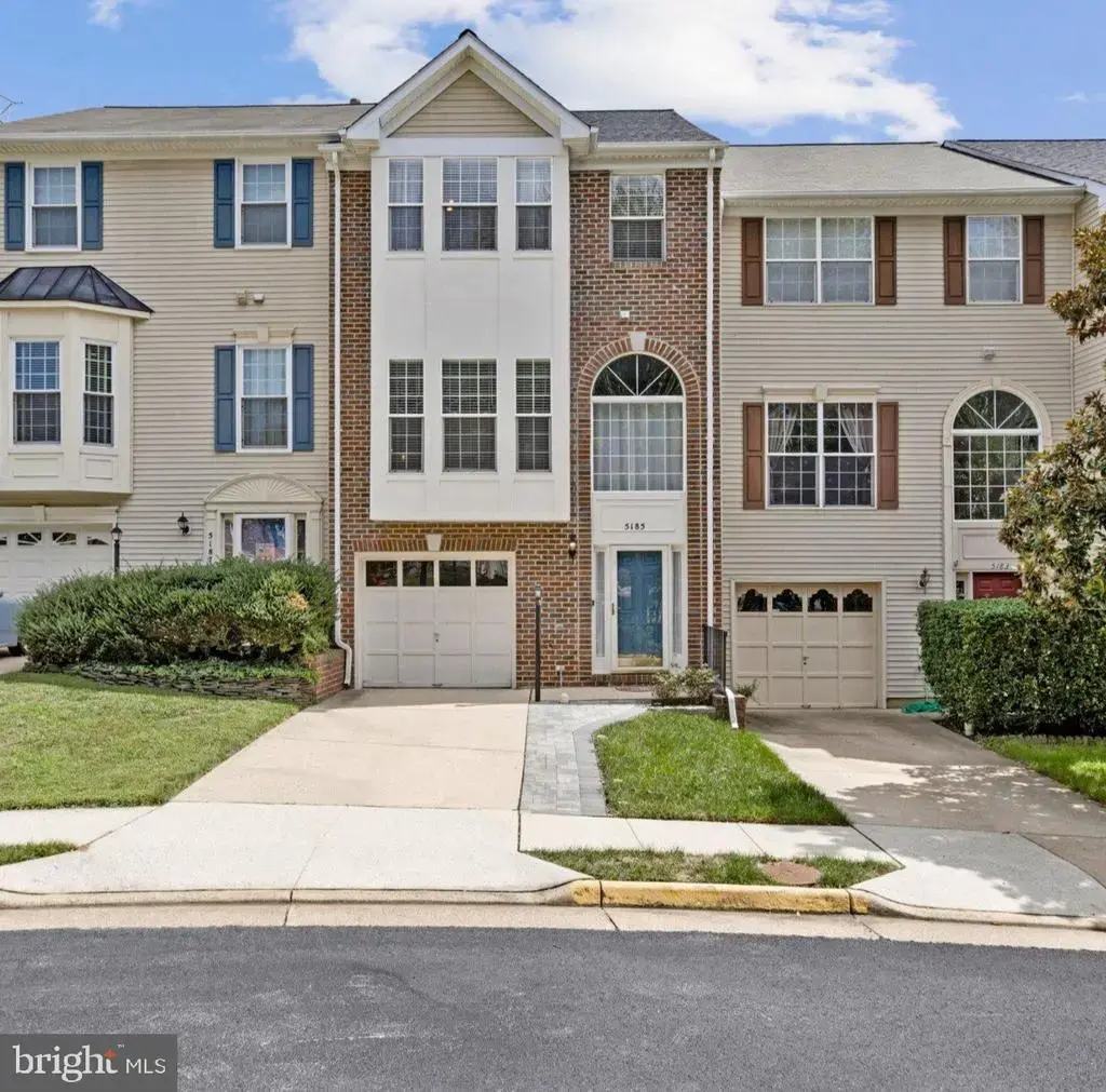 5185 Ballycastle Cir, ALEXANDRIA