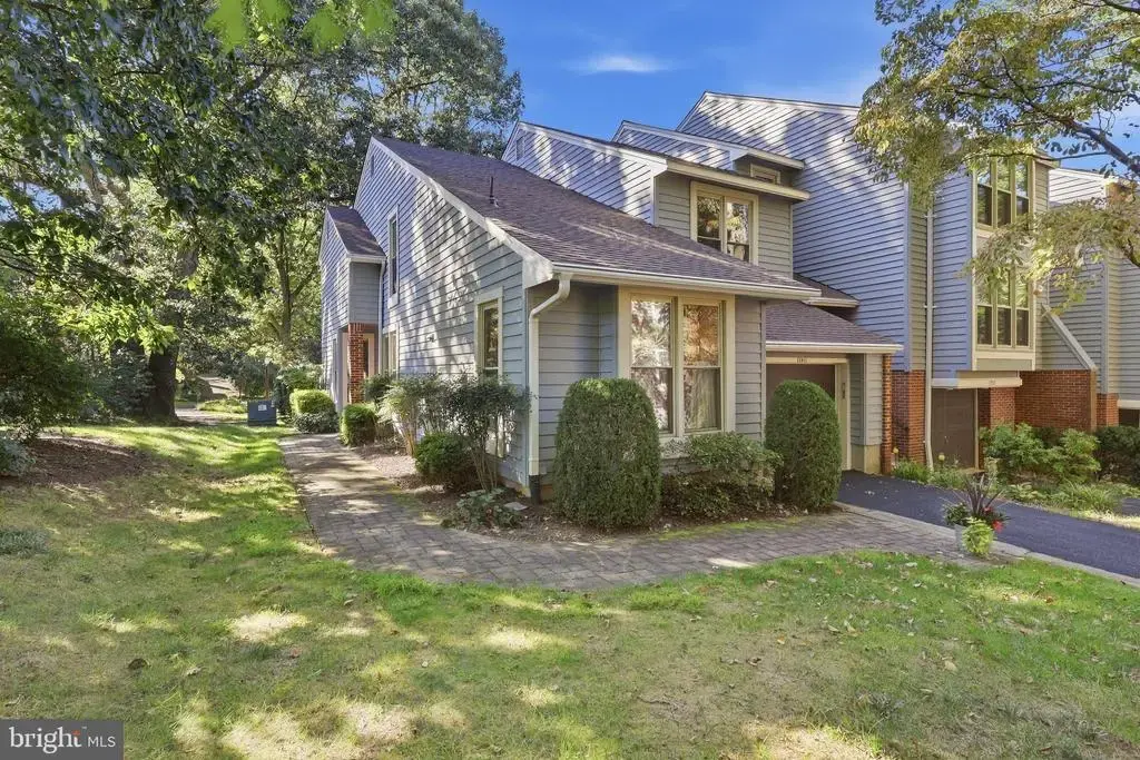 11411 Orchard Green Ct, RESTON