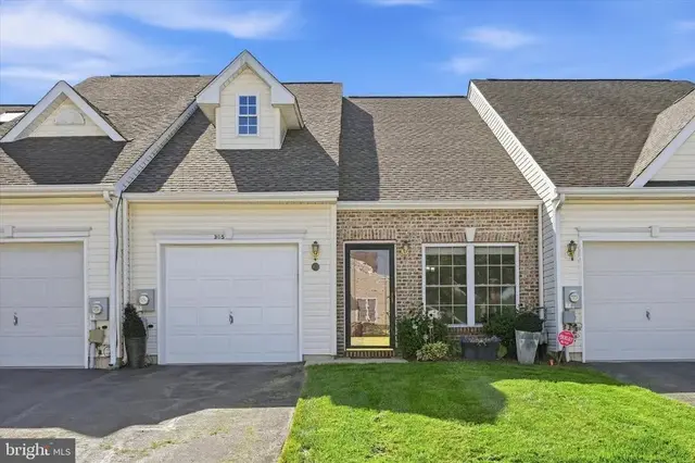 305 Baker Dr, Bear