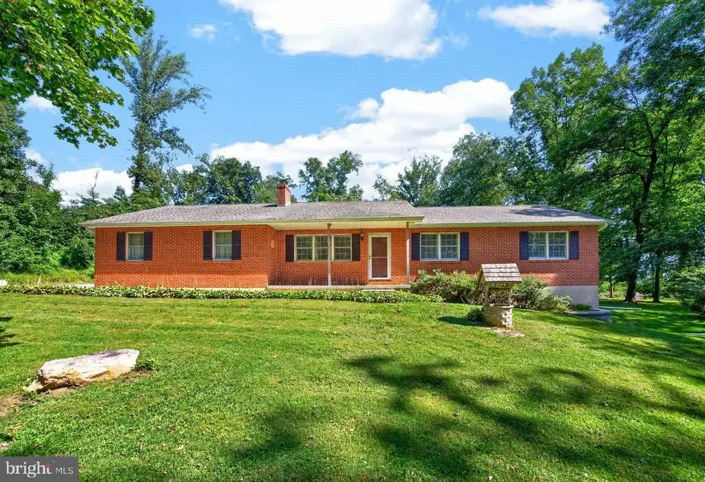 725 Ewing, COCHRANVILLE