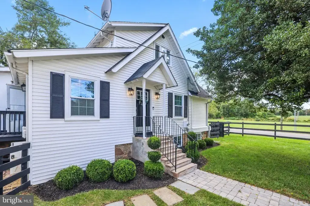 37603 Little River Tpke, MIDDLEBURG
