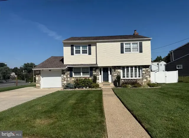 149 Laurie Ln, Philadelphia