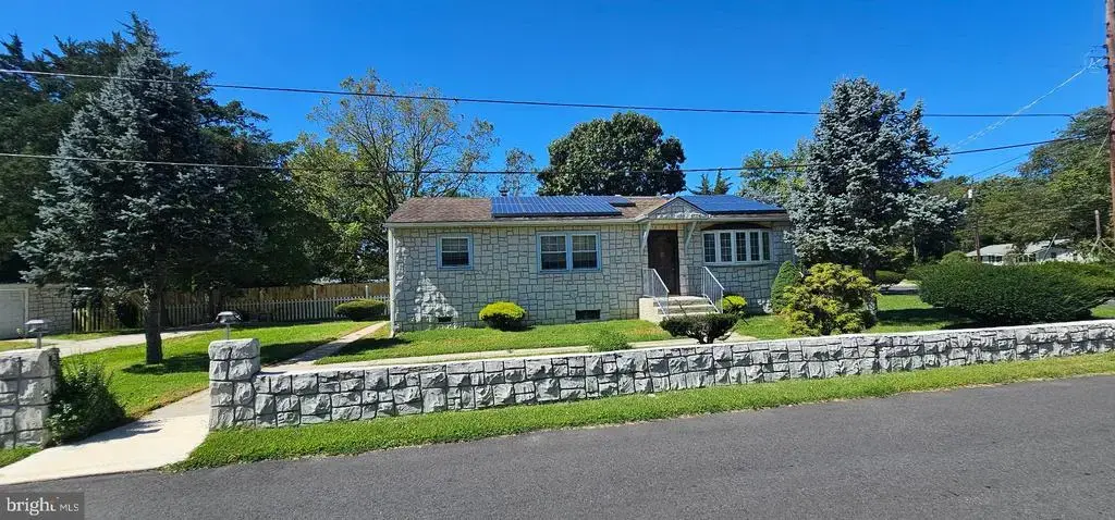 900 E Commerce St, BRIDGETON