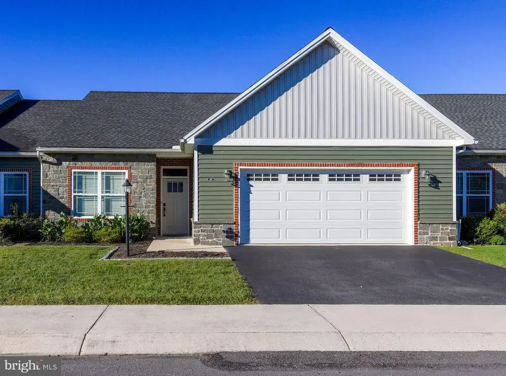 105 Cardinal Dr, SHIPPENSBURG