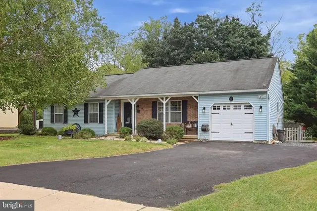 115 Quince Dr, Telford