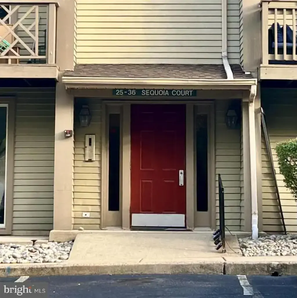 35 Sequoia Ct, MARLTON