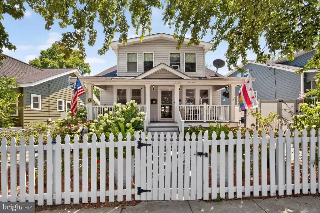2111 Rand Pl Ne, WASHINGTON