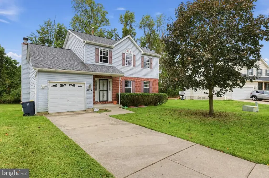 9223-gary E Gary Ln E, UPPER MARLBORO