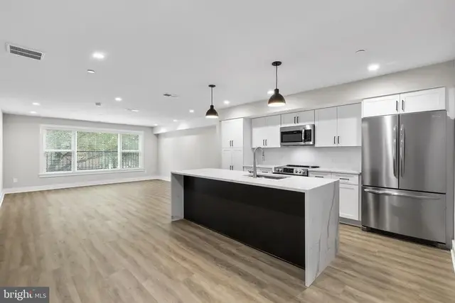 2144 Lombard, Philadelphia