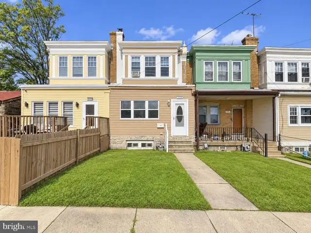 320 Highland Ave, Darby