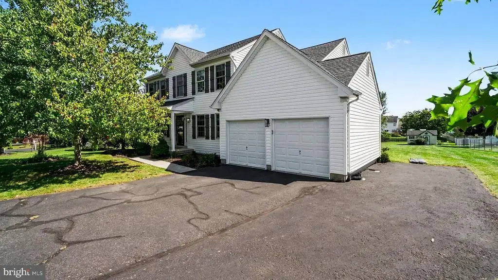 1008 E Fourth St, RED HILL